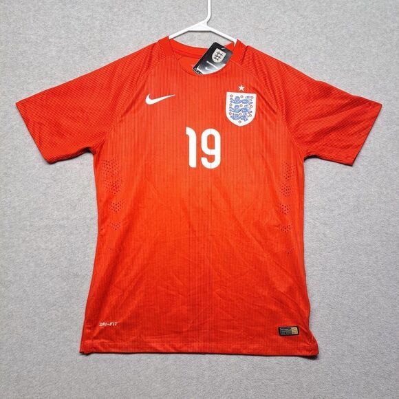 Nike Authentic England Football Soccer Jersey Men L Sterling #19 Red 2014 New - Picture 3 of 16